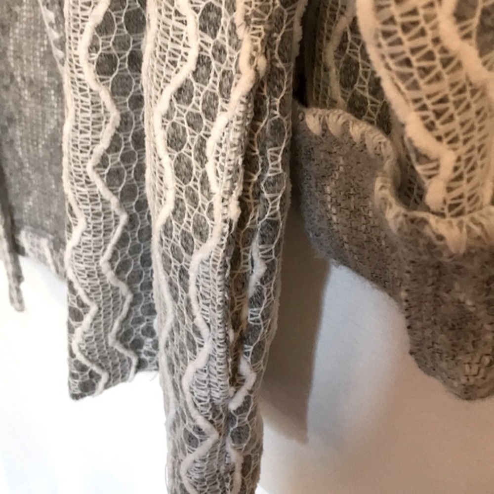 Alfred Dunner Light Gray and White Lace-Overlay Open Cardigan Blazer - Picture 3 of 9